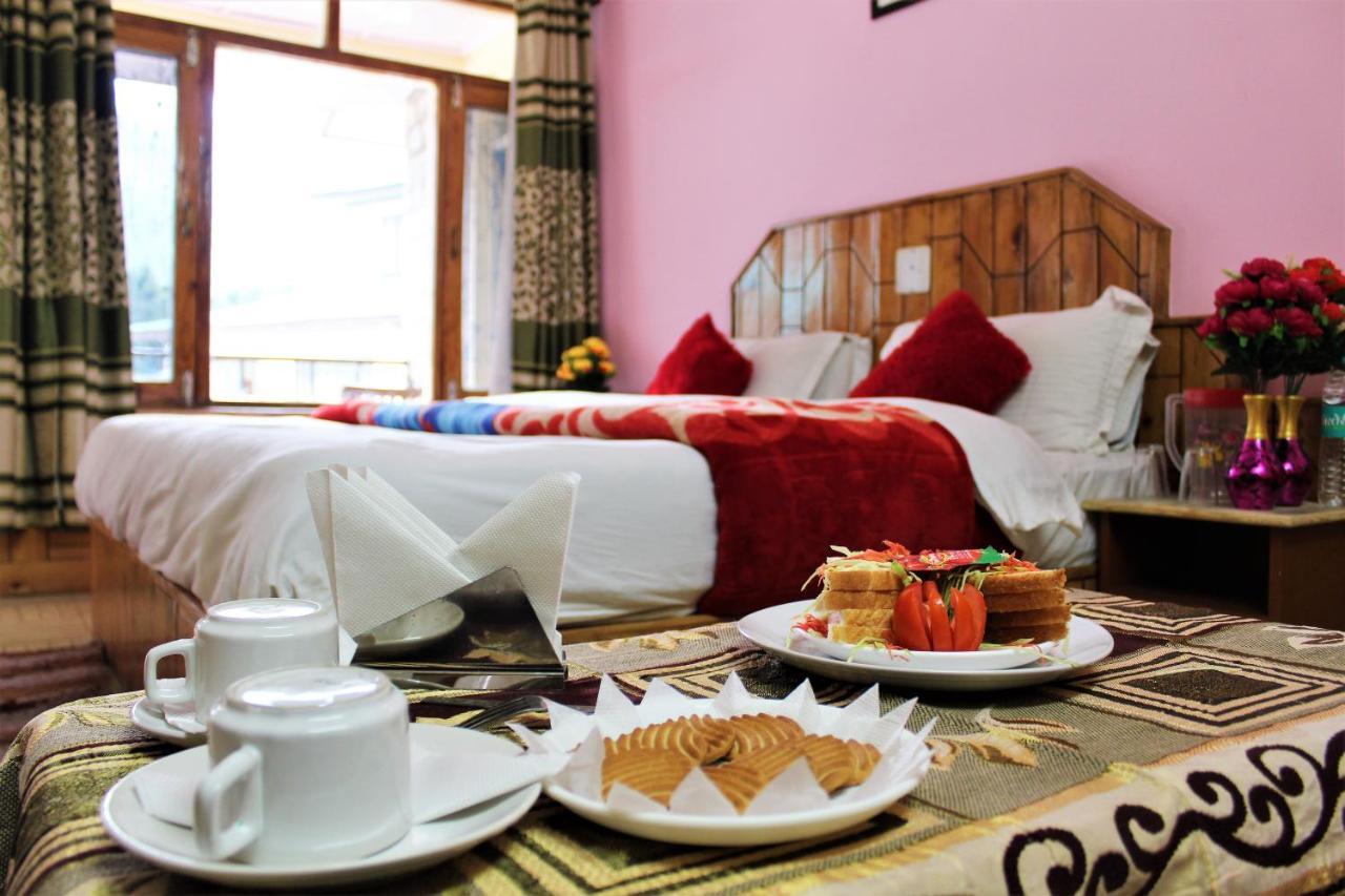 Hotel New Royal Manāli Esterno foto