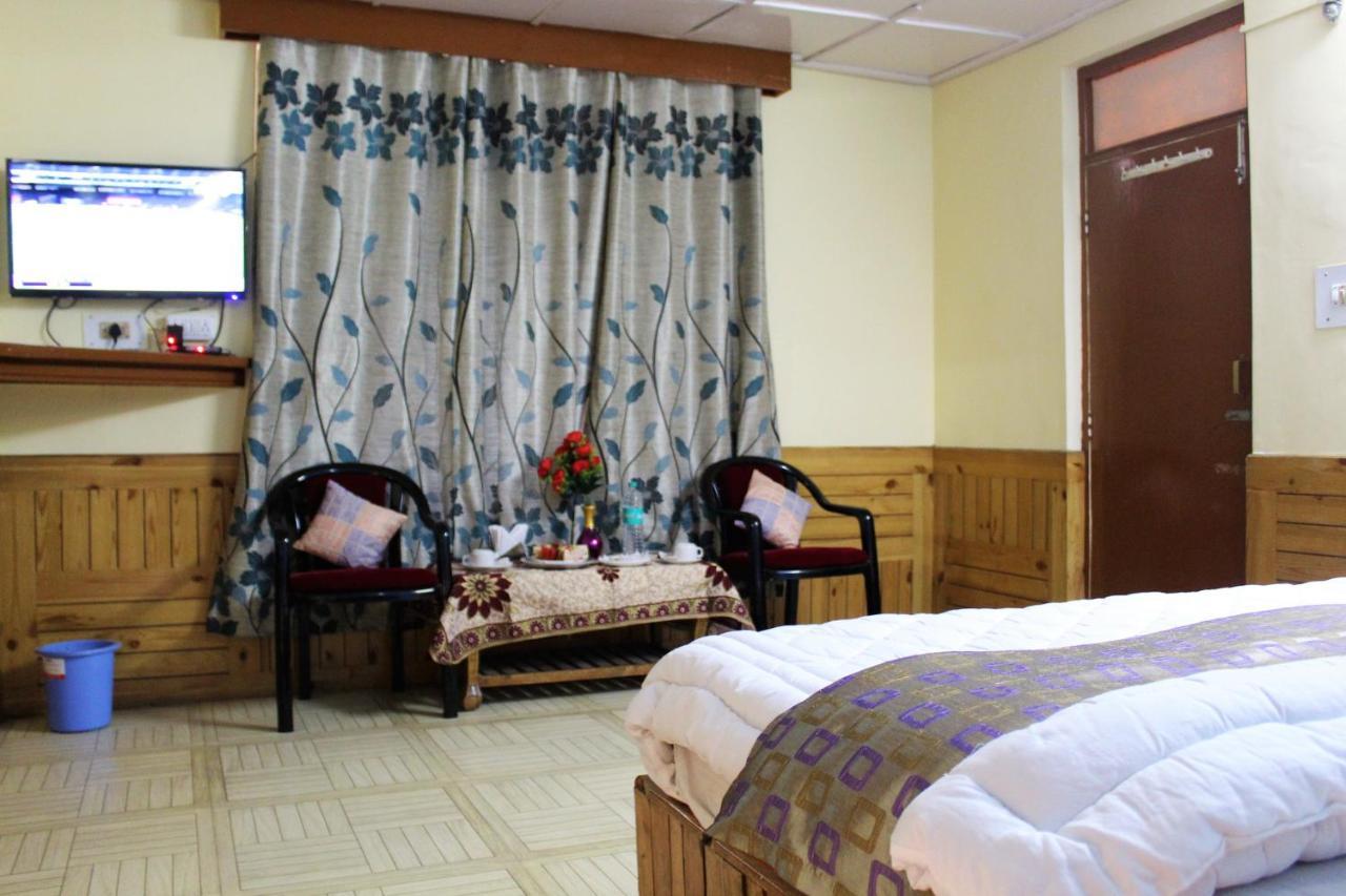Hotel New Royal Manāli Esterno foto
