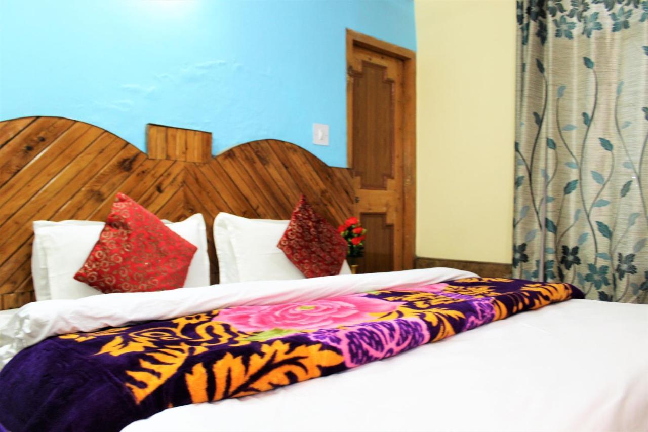 Hotel New Royal Manāli Esterno foto